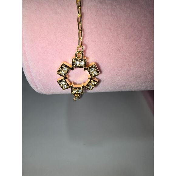 Tory Burch Kira Clover Pavé Bracelet - Tory Gold Tone-Adjustable NWT - Picture 4 of 9